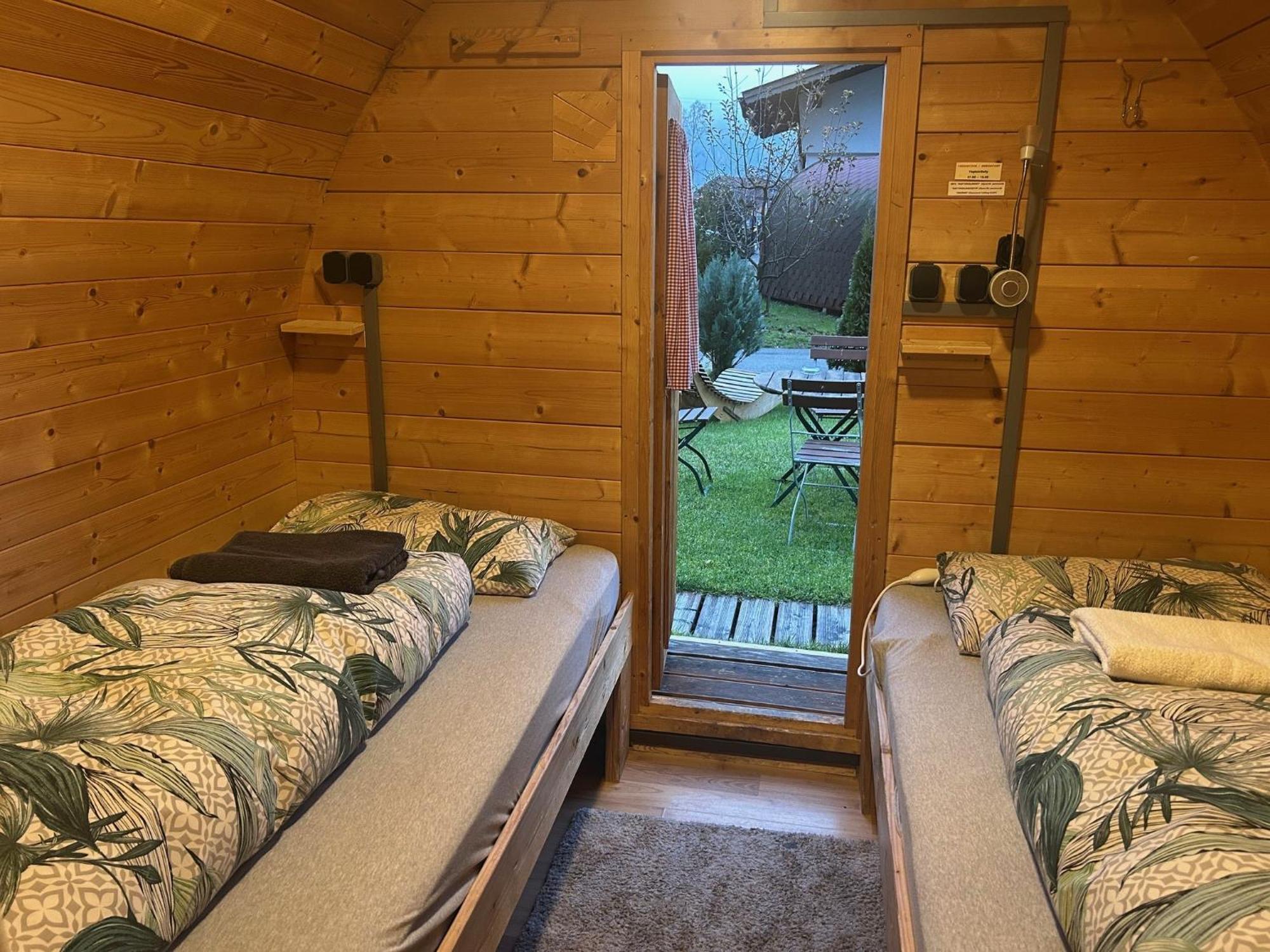 Inn-Side Adventure Cabins Haiming Exterior photo